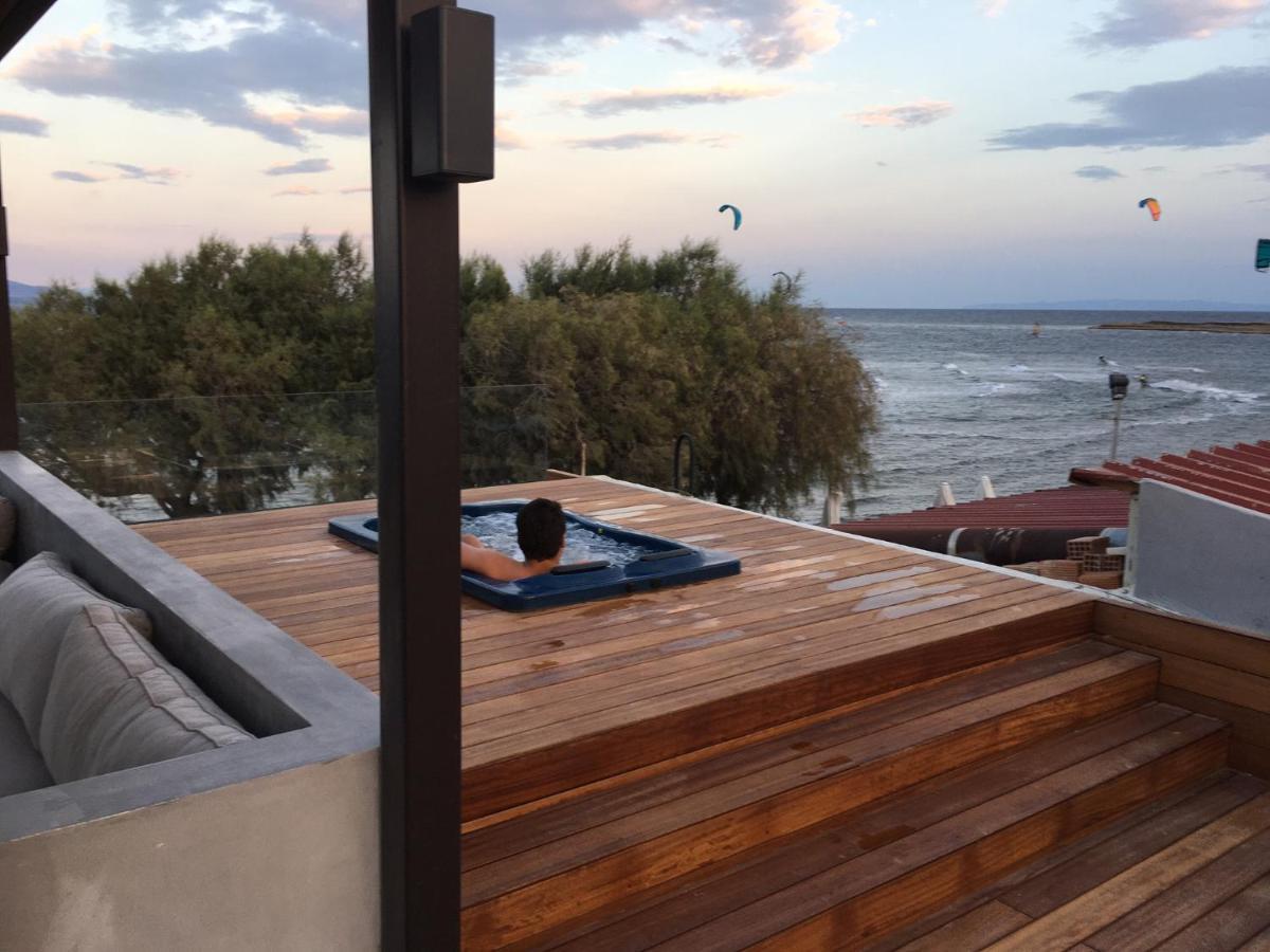 Windsurfing Seaside Apartment Artemida Exterior foto